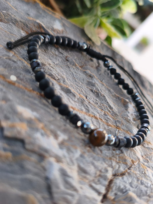 Pulsera "Essenze" – Ónix Mate y Centro de Jaspe rojo